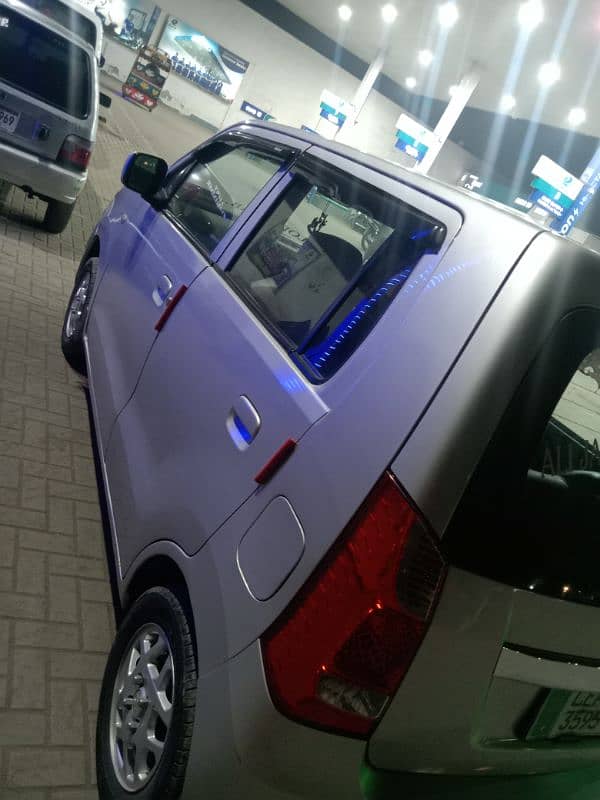 Suzuki Wagon R 2019 3