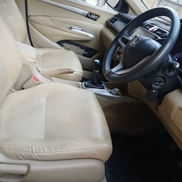 Honda City Aspire 1.5 2018/2019 GOOD CONDITION 9