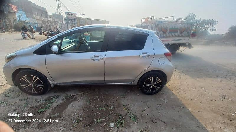 Toyota Vitz 2011 18