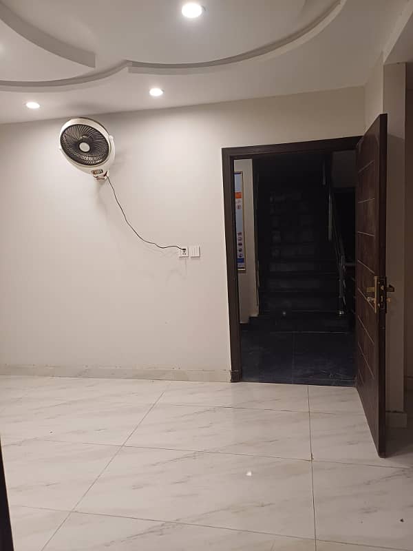 One Bed Apartment For Sale In Bahria Town Lahore 8