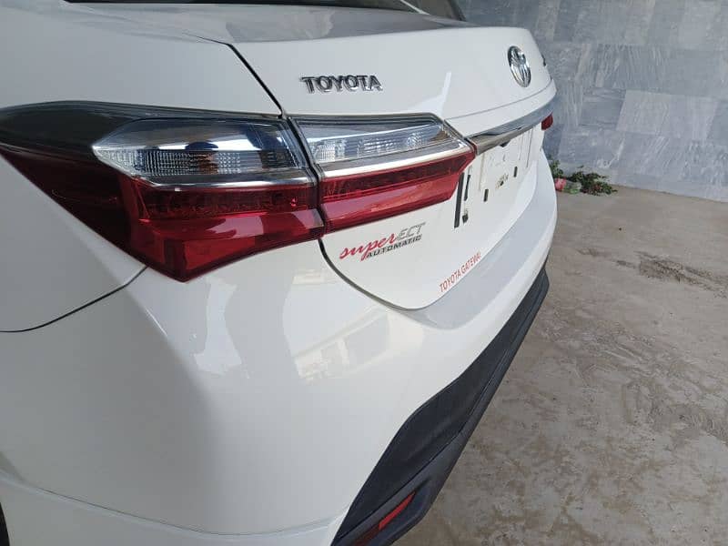 Toyota Corolla Altis 2022 4