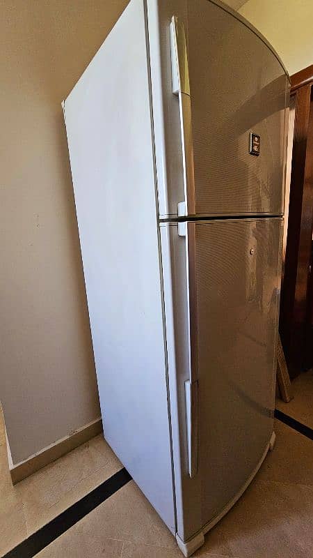 Dawlance Refrigerator & Freezer (No Frost) 0