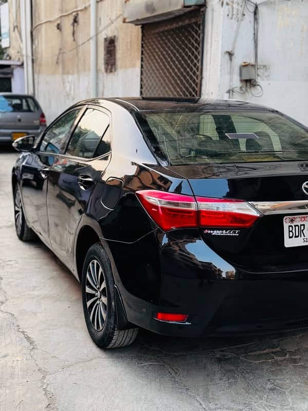 Toyota Corolla GLI 2015 AUTOMATIC OWN ENGINE FACELIFT UP TO 2018 3