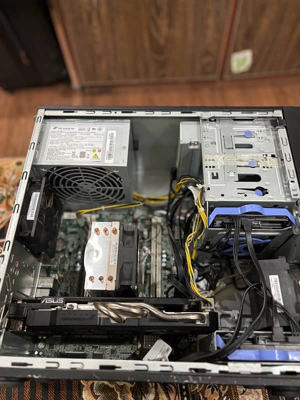 gaming pc with simple case 4