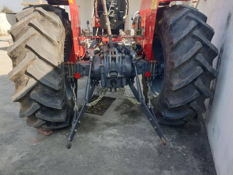 385 massey fergosen 4