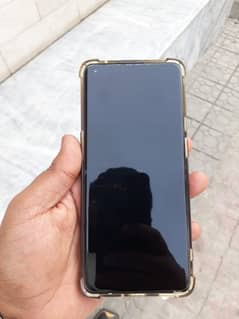 Oneplus 9pro 5G 12 Gb 256 Gb with all accessories.