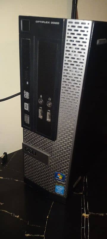 I am selling Dell Optiplex 3020 desktop Pc 2