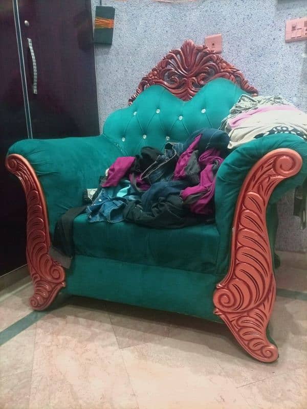 Six Seater King Size Sofa Taaj wala Sale what's ap numbr O3O66669308 1