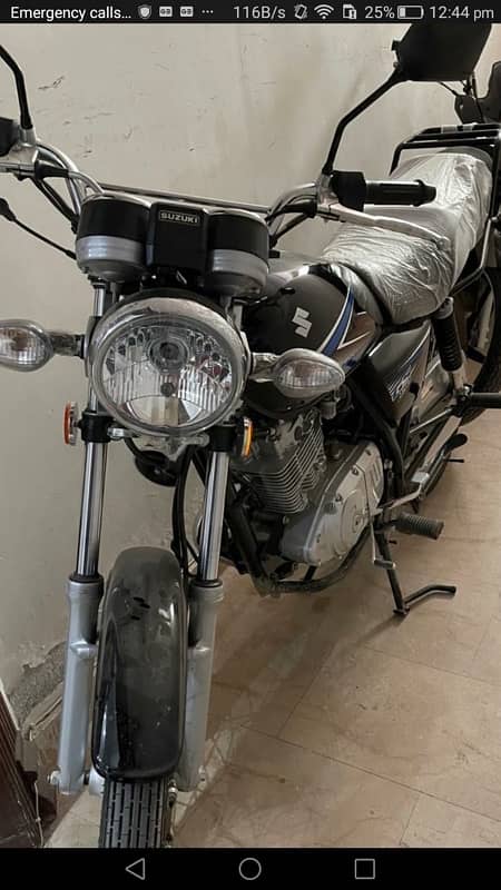 Suzuki GS 150 2