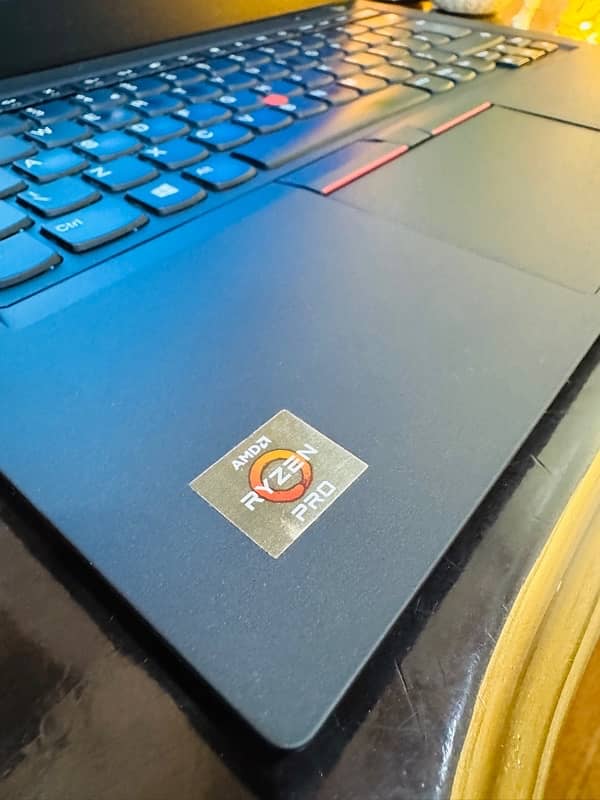 Lenovo Thinkpad T495 Ryzen 7 pro 8 gb ram 256 gb ssd 7