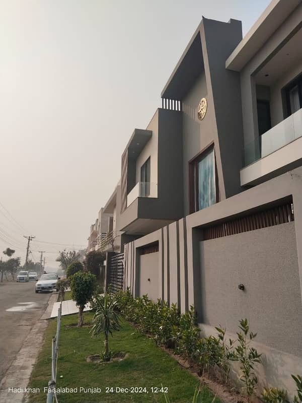 10 MARLA STUNNING LUXURY HOUSE FOR SALE IN CANAL ROAD SOCIETY FAISALABAD 0