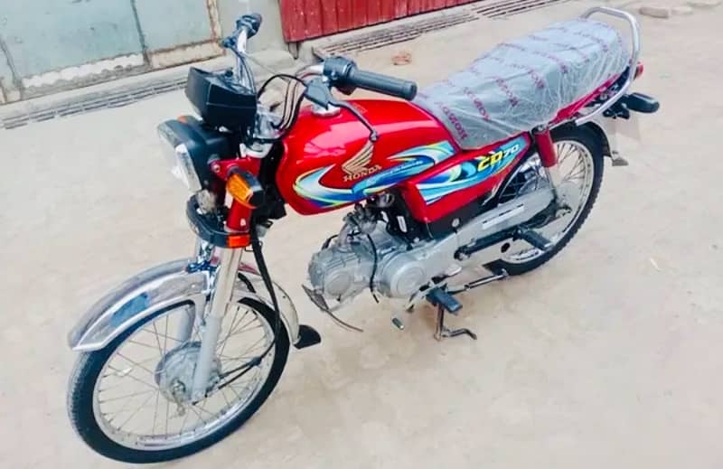 Honda cd70 model2024 hyderabad num urg03113348087 7