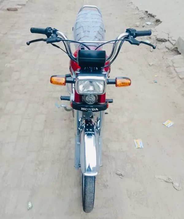 Honda cd70 model2024 hyderabad num urg03113348087 8