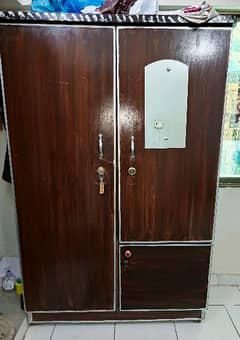 Almari for Sale - Urgent Selling Rs. 9,999