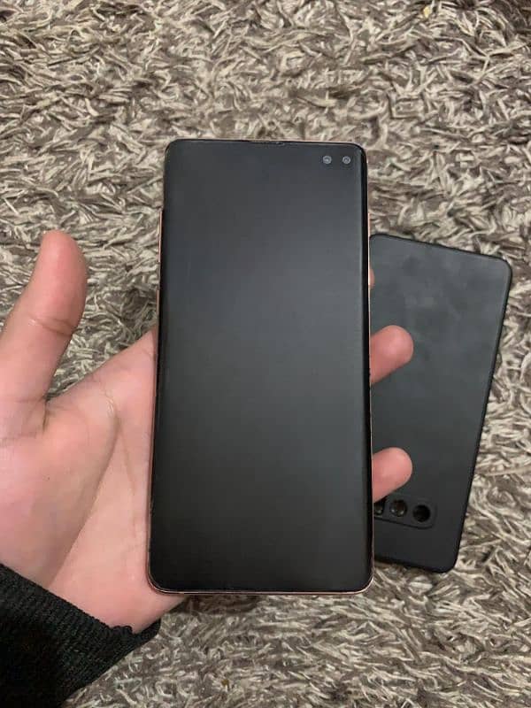 S10 Plus 1