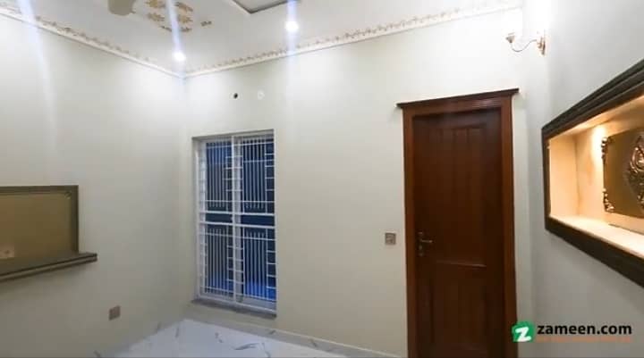 5 Marla Brand New Dubble Story Beautiful House For Sale In Eden Boulevard Society College Road Lahore 19