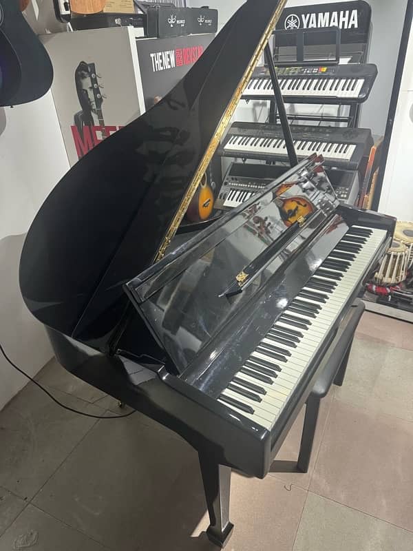 88 keys digital piano available at Boorat outlet 2