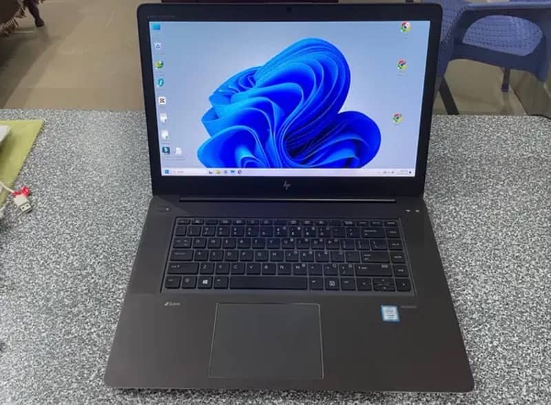 hp laptop zbook studio 2