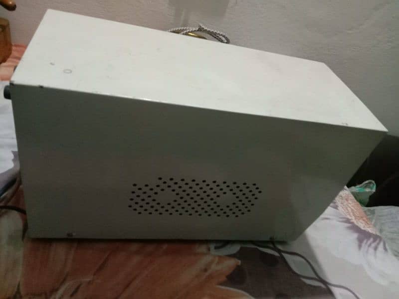 Used 24V UPS for Sale - Excellent Condition! 4