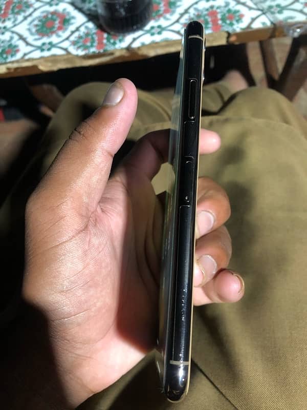 iphone 11 Pro Max 1