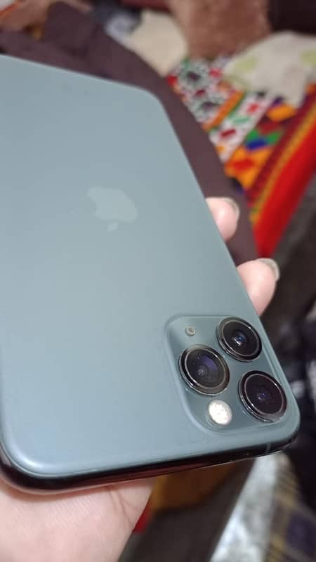 iPhone 11 Pro factory unlock 2