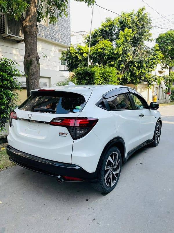 Honda Vezel 2018 1