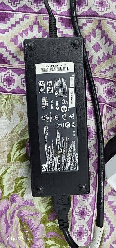 Original Hp elitebook laptop charger on low price 3