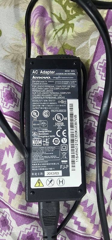 Lenovo thinkpad laptop original charger available on low price 3