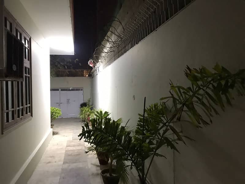 Spacious 600 Sq Yards Guest House - Prime Location - First Floor 3