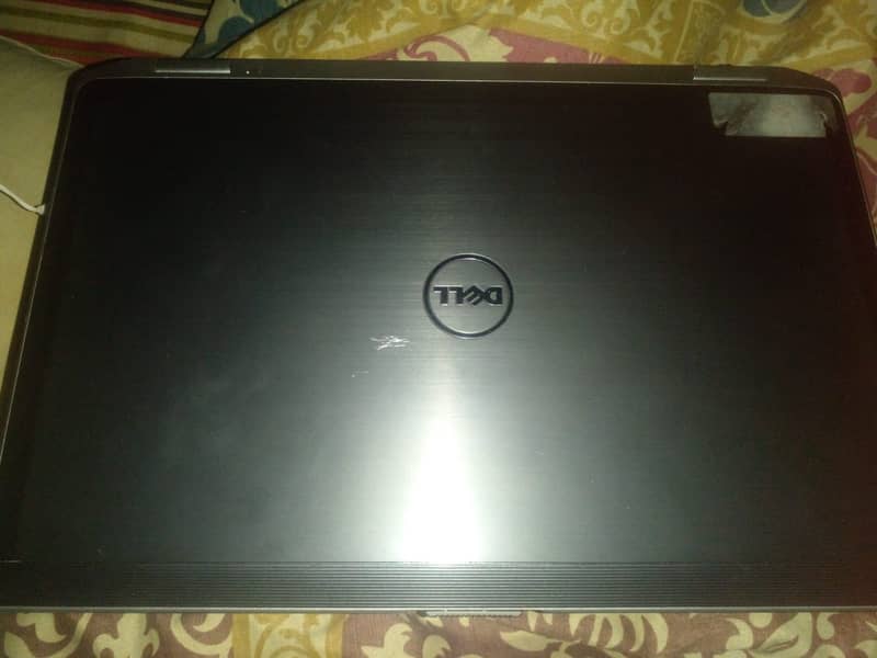 DELL E6520 core i7 (2nd Generation) 1