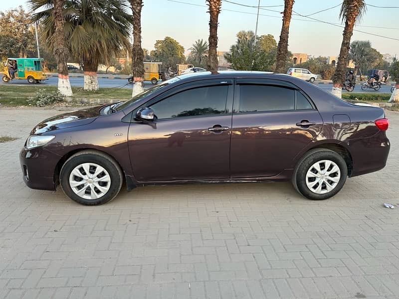 Toyota Corolla GLI 2013 ( Red Wine ) 3