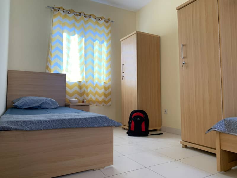 Private and Shared Rooms for Working Professionals and Bachelors 1