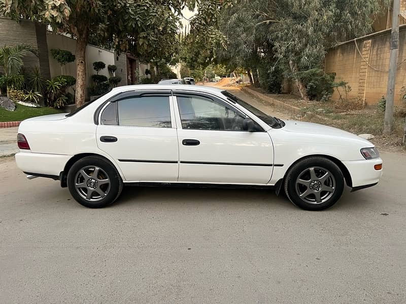 Toyota Corolla Indus XE 1999 Mint Condition 1