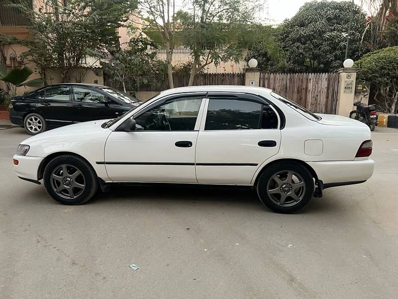 Toyota Corolla Indus XE 1999 Mint Condition 5