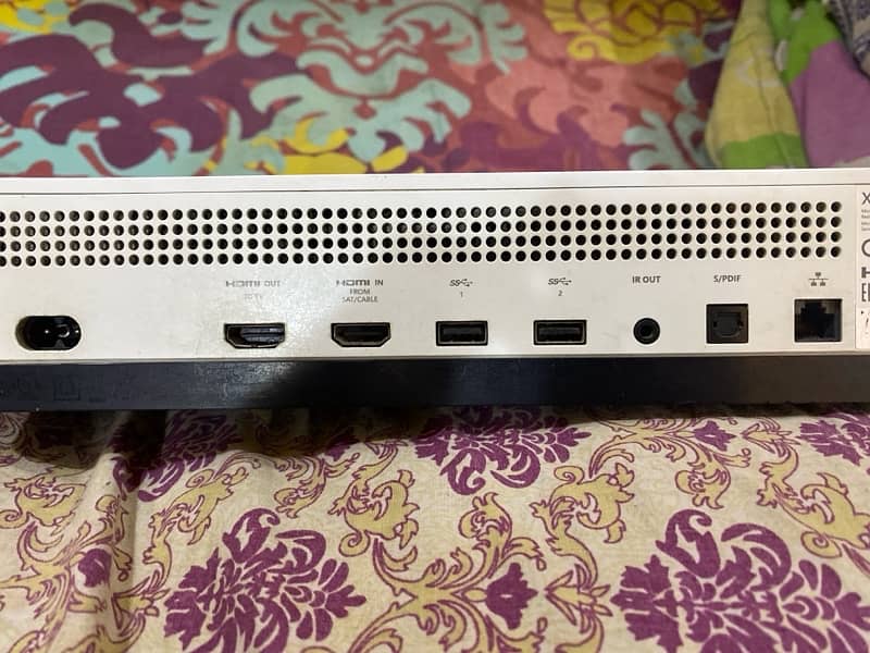 xbox one s 1 TB (original) 3