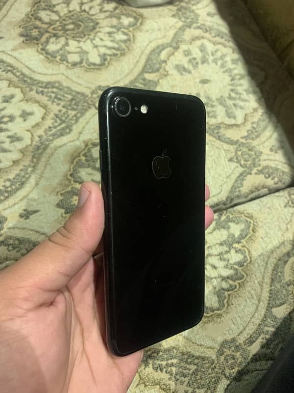 iphone 7  128gb 0