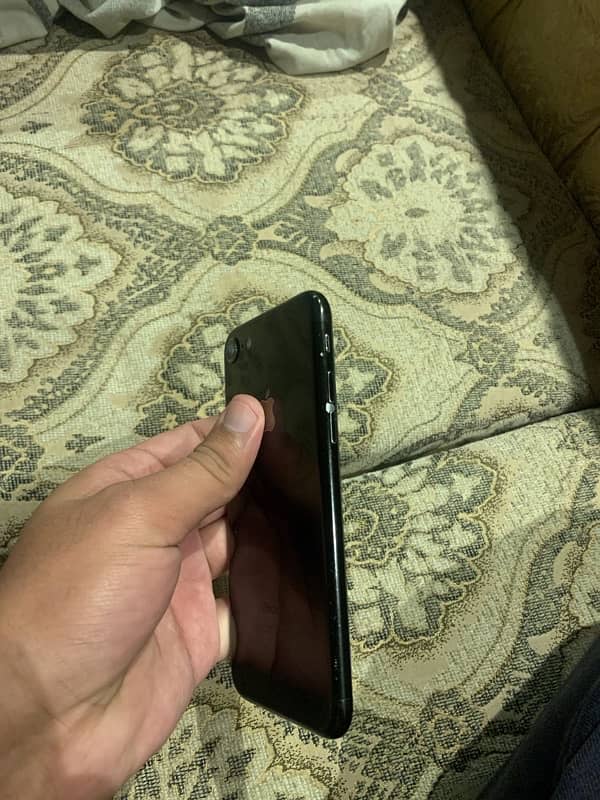 iphone 7  128gb 5