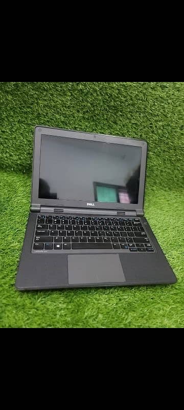 Dell 3160 Touch Laptop 6th gen 4gb/128gb ssd 2