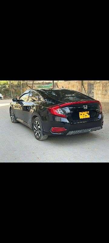 Honda Civic Oriel 2018 5