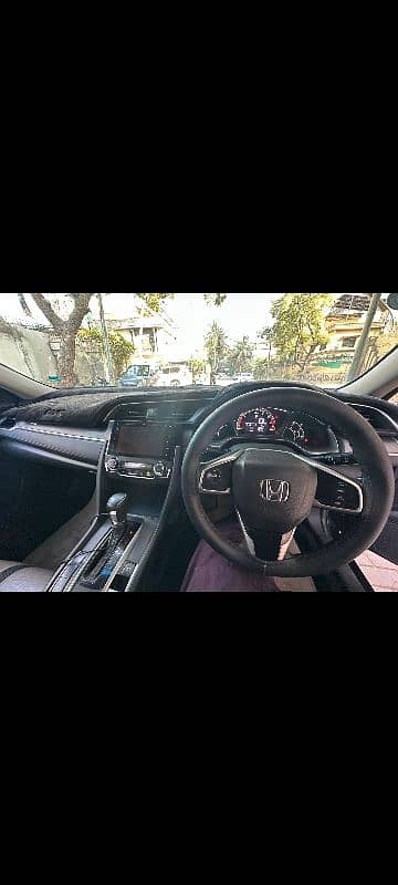 Honda Civic Oriel 2018 6