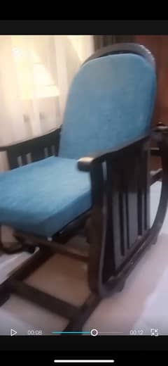 Comfortable Used Rocking Chair for Sale – Great Condition