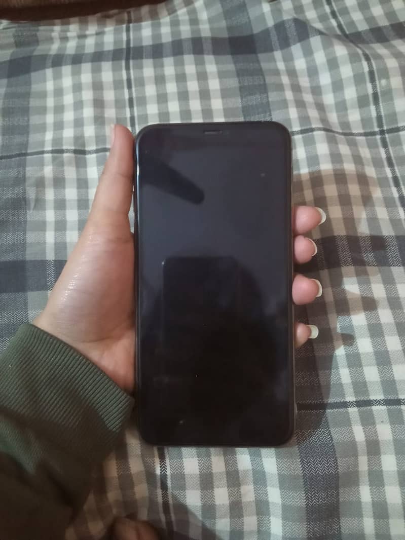 Apple iPhone 11 Pro Max 1