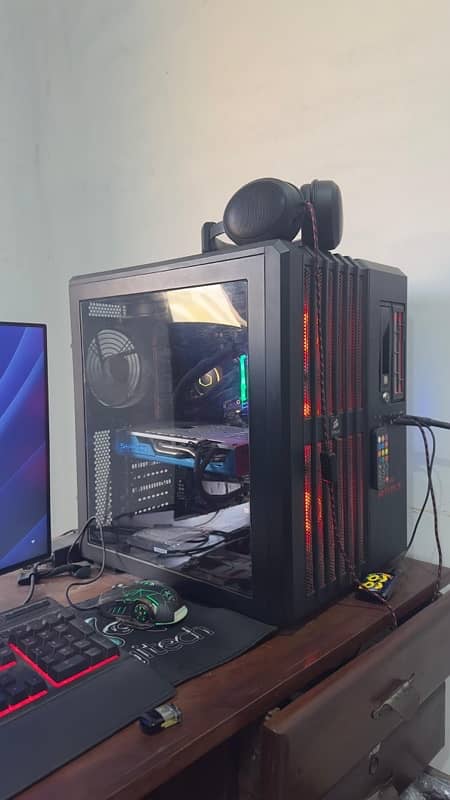 High Performance Gaming PC 4