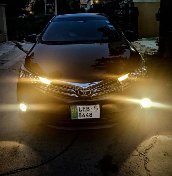 Toyota Altis Grande beige interior 1.8 2015 2