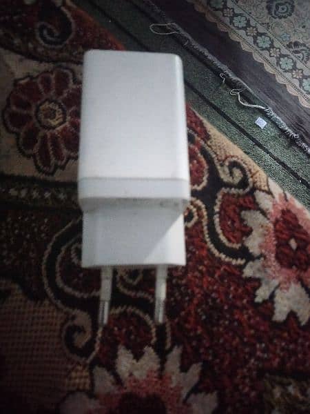 oppo ka origenal box wala charger 1