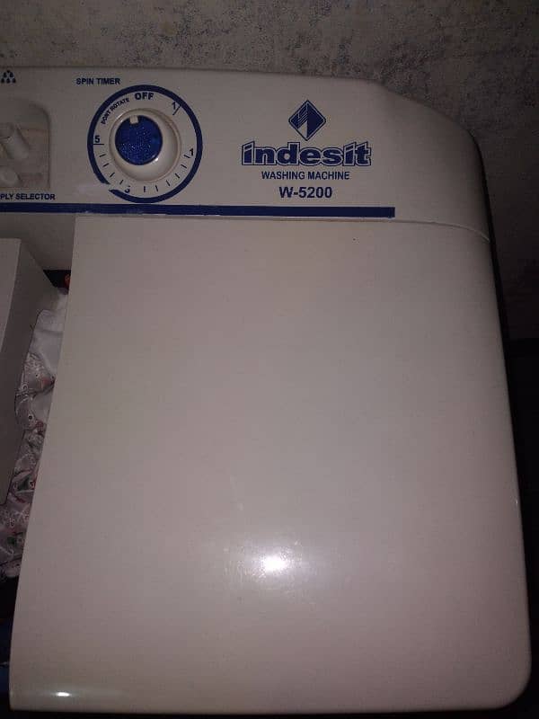 Indesit washing machine with dryer 5