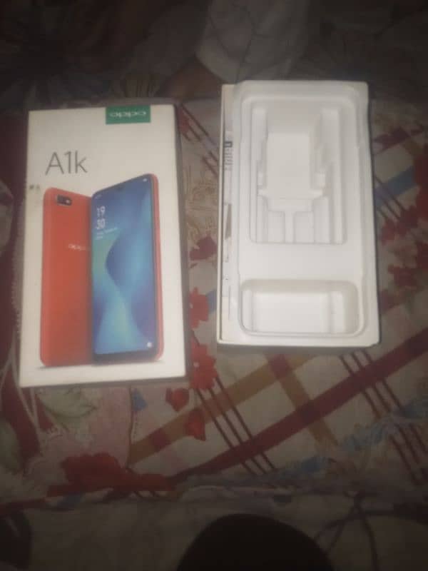 OPPO A1K MOBILE WITH NEW CONDITION WITH BOX AND MOBILE COVER 5