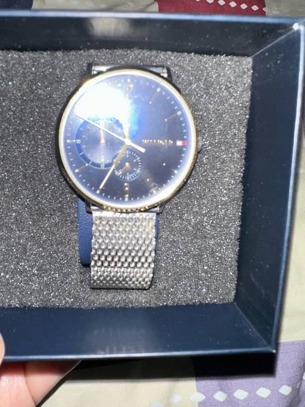 men watch 3