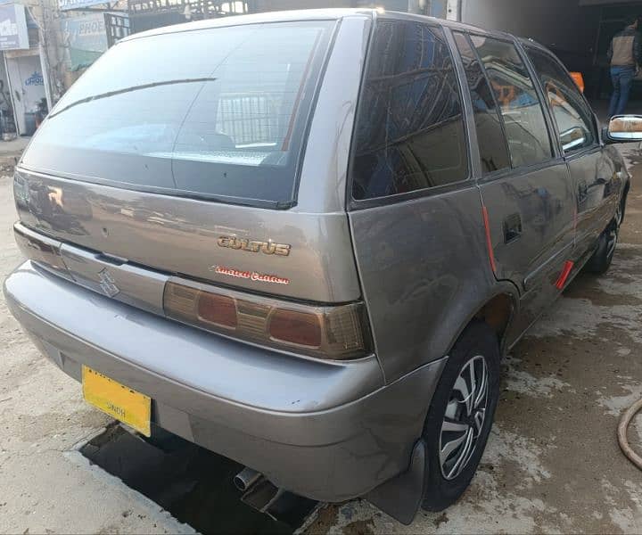 Suzuki Cultus EFI VXRi 2011 in neat and clean condition 2