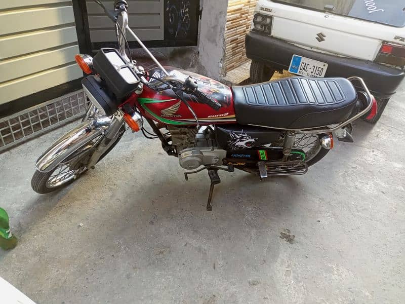 Honda 125 in good condition  dream Honda 100 sa bast 3